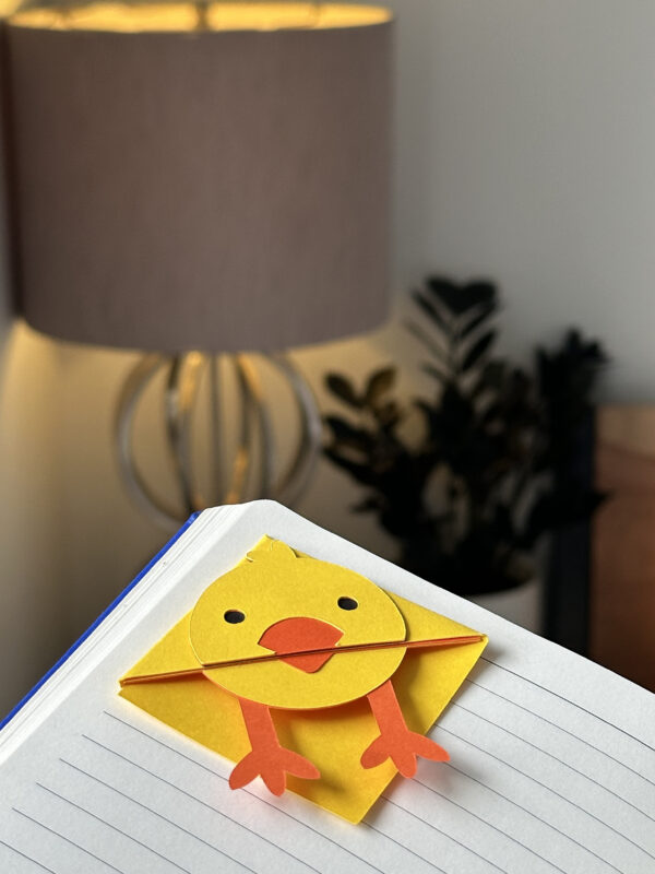 Chick bookmark - Image 3